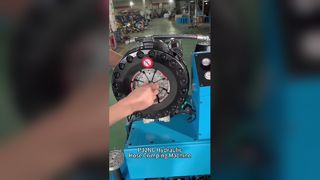 लचीली नली के लिए P32NC उच्च दबाव हाइड्रोलिक नली क्रिम्पिंग मशीन